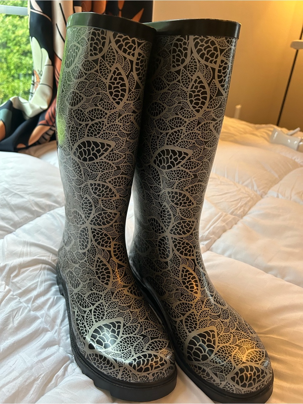 Rasolli Gray Leaf-Pattern Women's Rain Boots